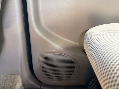 Certified 2017 Nissan Frontier SV w/ SV Value Truck Package image 26