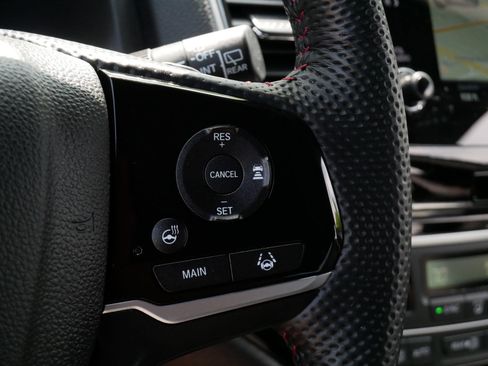 Certified 2025 Honda Passport Black Edition image 26