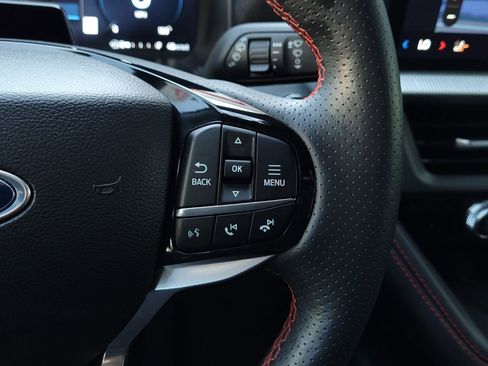 Used 2025 Ford Explorer ST-Line image 24