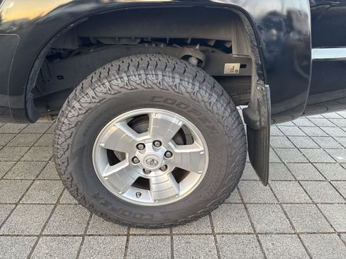 Used 2013 Toyota Tacoma PreRunner w/ TRD Sport Pkg RWD image 13