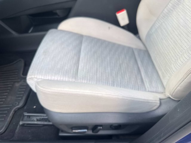 Used 2022 Nissan Rogue SV FWD image 21