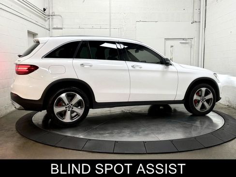 Used 2018 Mercedes-Benz GLC 300 4MATIC image 8