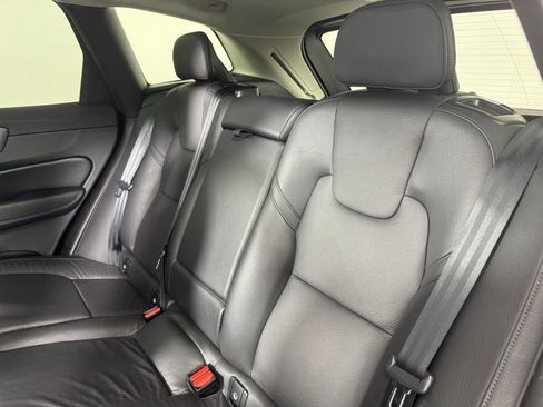 Certified 2024 Volvo XC60 B5 Plus w/ Protection Package Premier AWD/4WD image 14