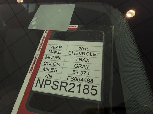 Used 2015 Chevrolet Trax LT w/ LPO, Protection Package FWD image 33