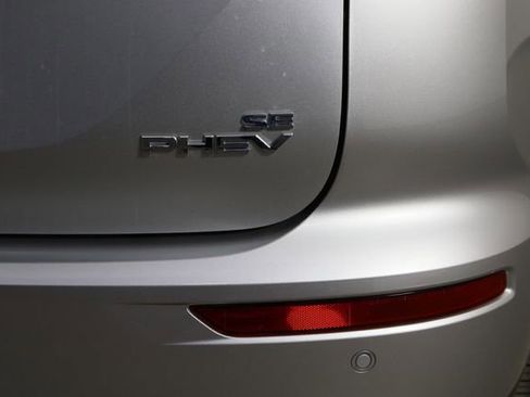 Used 2024 Mitsubishi Outlander SE AWD/4WD image 40
