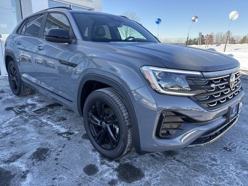 New 2026 Volkswagen Atlas Cross Sport SEL R-Line image 8