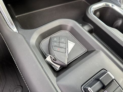 Certified 2024 GMC Sierra 2500 Denali Ultimate image 36