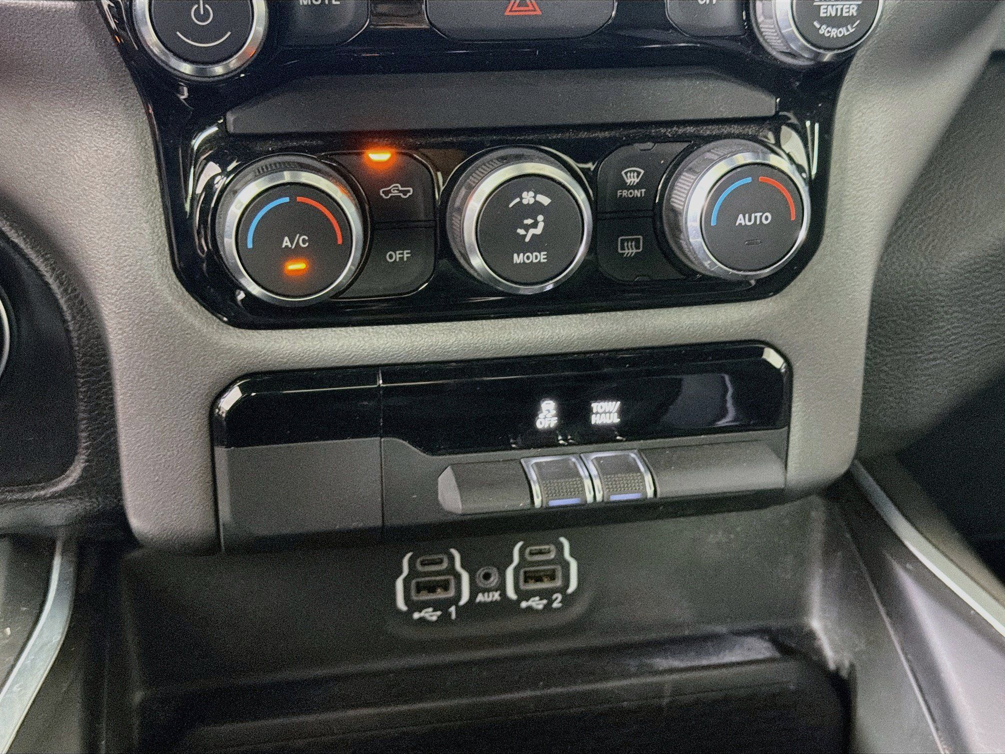Used 2022 RAM 1500 Big Horn AWD/4WD image 23