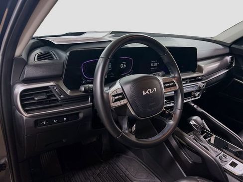 Certified 2023 Kia Telluride S image 9