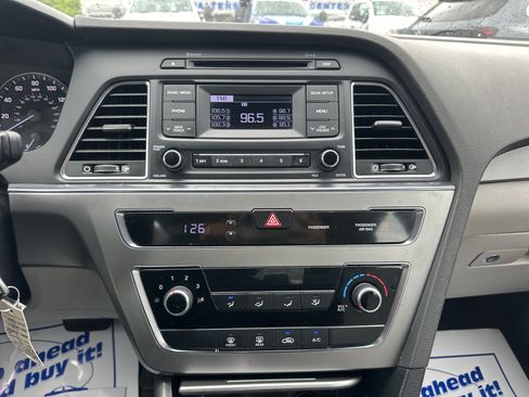 Used 2017 Hyundai Sonata SE FWD image 29