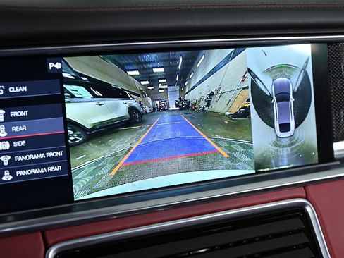 Used 2020 Porsche Panamera GTS image 20