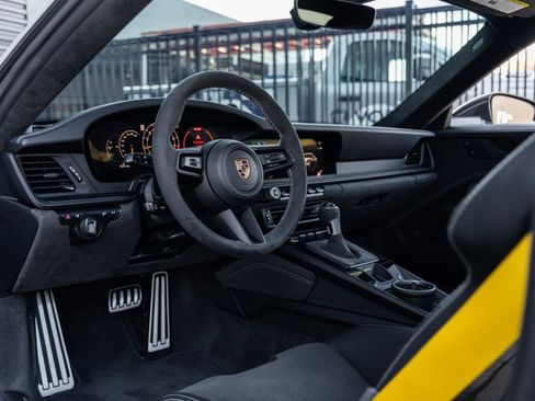 Used 2026 Porsche 911 GT3 image 4