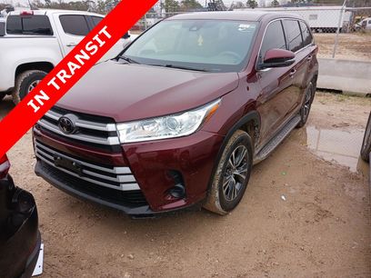 Used 2019 Toyota Highlander LE