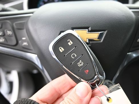 Used 2024 Chevrolet Malibu LT image 36