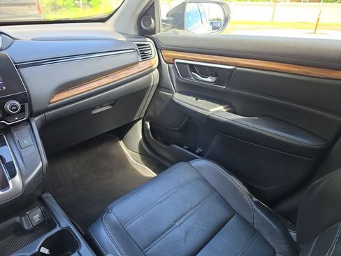 Used 2019 Honda CR-V Touring image 11