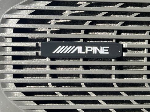 Used 2024 Jeep Wagoneer L Series II w/ Flexible Seating Group image 36