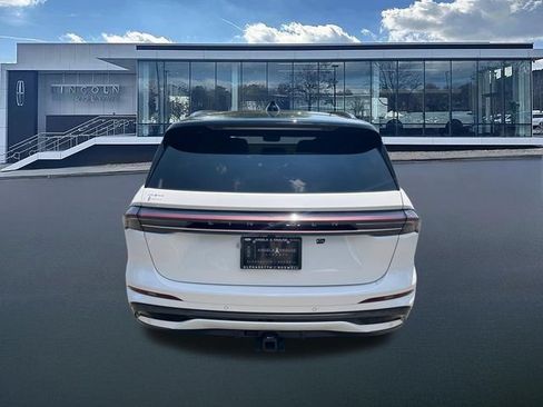 New 2026 Lincoln Nautilus Reserve w/ Jet Appearance Package AWD/4WD image 7