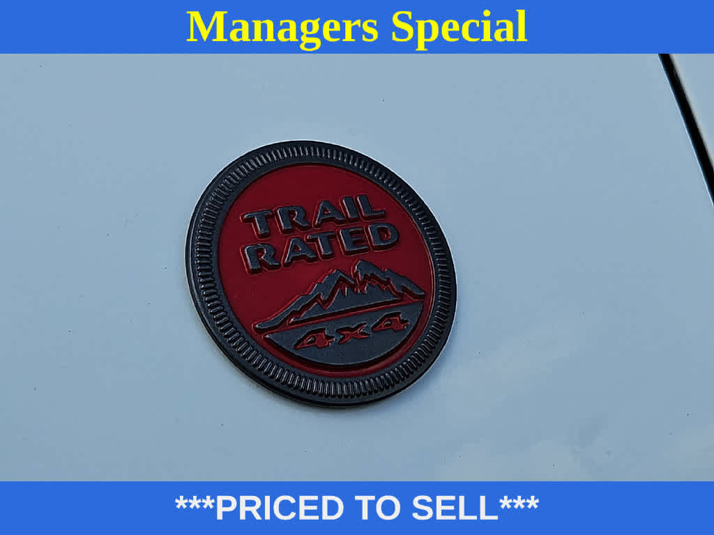 Used 2025 Jeep Compass Trailhawk AWD/4WD image 32