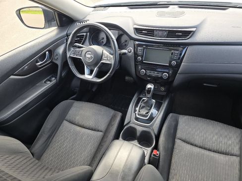 Used 2019 Nissan Rogue SV w/ Sun & Sound Touring Package FWD image 25
