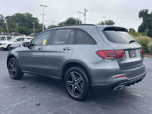Used 2022 Mercedes-Benz GLC 300 4MATIC w/ AMG Line image 5