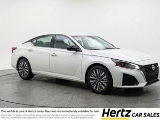 Used 2025 Nissan Altima 2.5 SV video 1