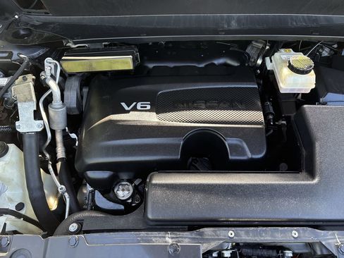 Used 2020 Nissan Pathfinder SL FWD image 22