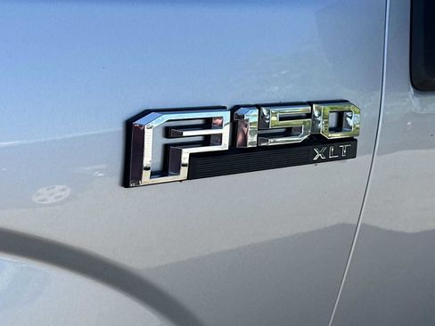 Used 2016 Ford F150 XLT image 11