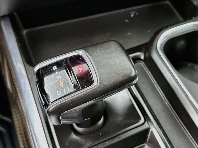 Used 2024 Chevrolet Silverado 1500 RST AWD/4WD image 16