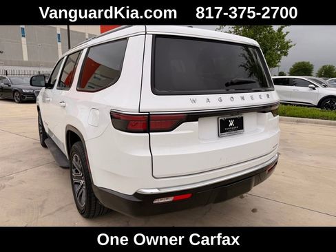 Used 2024 Jeep Wagoneer Series II w/ Flexible Seating Group image 2