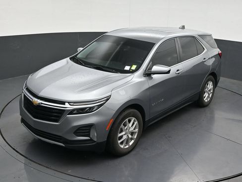 Used 2024 Chevrolet Equinox LT FWD image 15