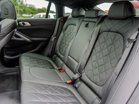 Used 2023 BMW X6 xDrive40i w/ M Sport Package AWD/4WD image 20