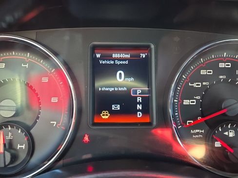 Used 2014 Dodge Charger R/T RWD image 16