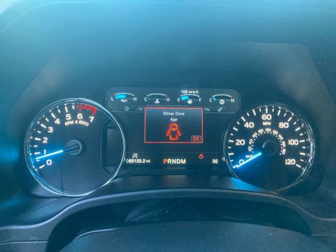 Used 2019 Ford F150 Lariat w/ Equipment Group 502A Luxury image 19