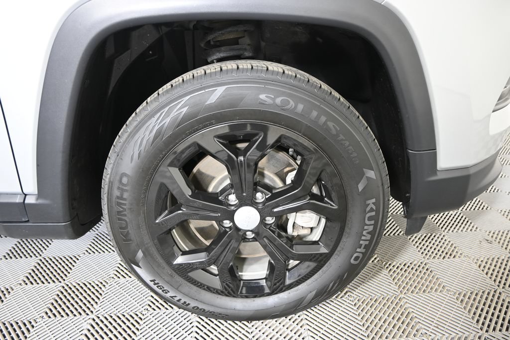 Used 2024 Jeep Compass Latitude AWD/4WD image 11
