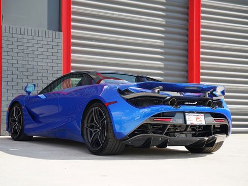 Used 2022 McLaren 720S Luxury image 3