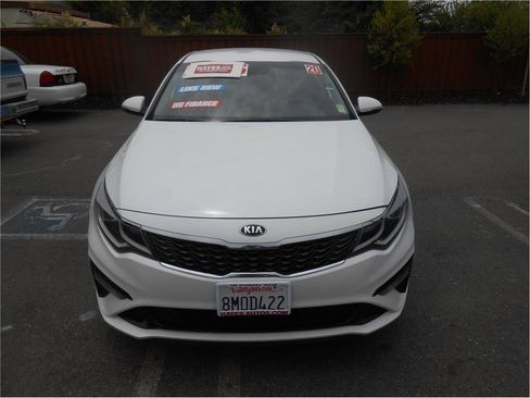 Used 2020 Kia Optima LX image 3