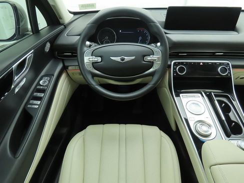 Used 2021 Genesis GV80 2.5T image 10