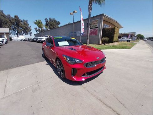 Used 2018 Kia Stinger GT2 AWD/4WD image 3