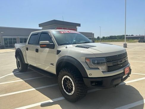 Used 2014 Ford F150 Raptor w/ Equipment Group 801A Luxury AWD/4WD image 18