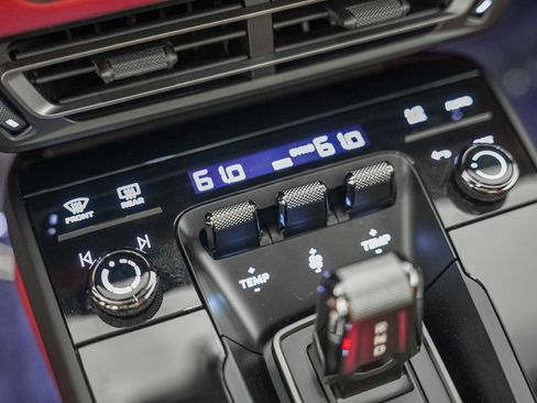 Used 2024 Porsche 911 Carrera 4 GTS image 20