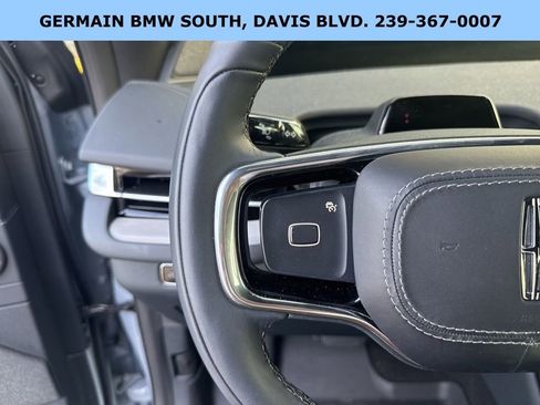 Used 2025 Lincoln Navigator L Reserve w/ Jet Appearance Package image 12