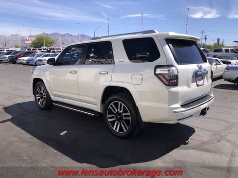 Used 2017 Toyota 4Runner Limited AWD/4WD image 6