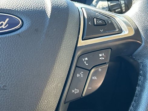 Used 2022 Ford Edge SEL w/ Convenience Package image 14