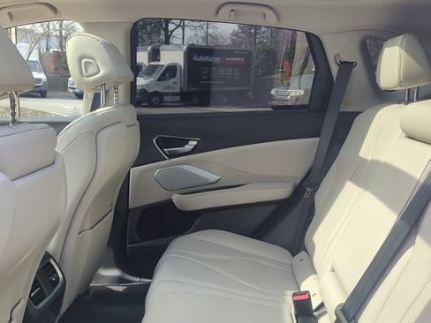 Used 2025 Acura RDX SH-AWD w/ Technology Package image 17