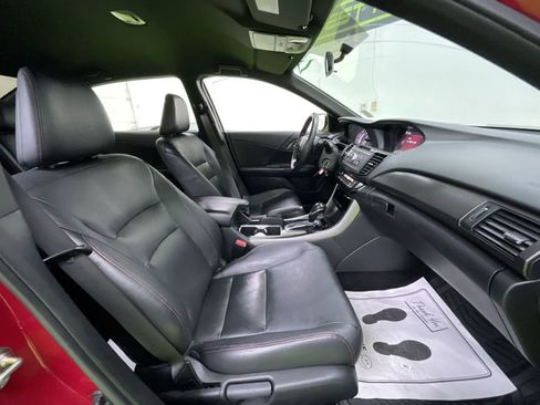 Used 2017 Honda Accord Sport Special Edition image 28