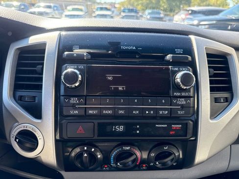 Used 2012 Toyota Tacoma 4x4 Double Cab image 22