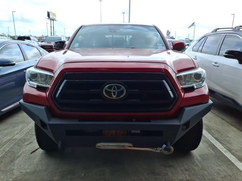 Used 2020 Toyota Tacoma SR image 3