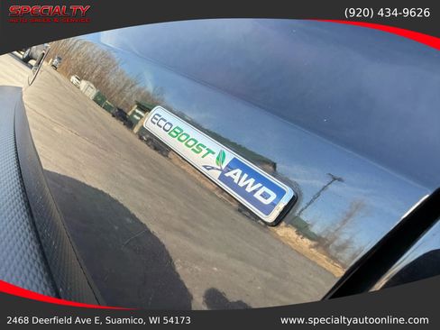 Used 2020 Ford Escape Titanium image 11