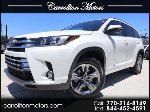 Used 2018 Toyota Highlander Limited Platinum FWD image 1