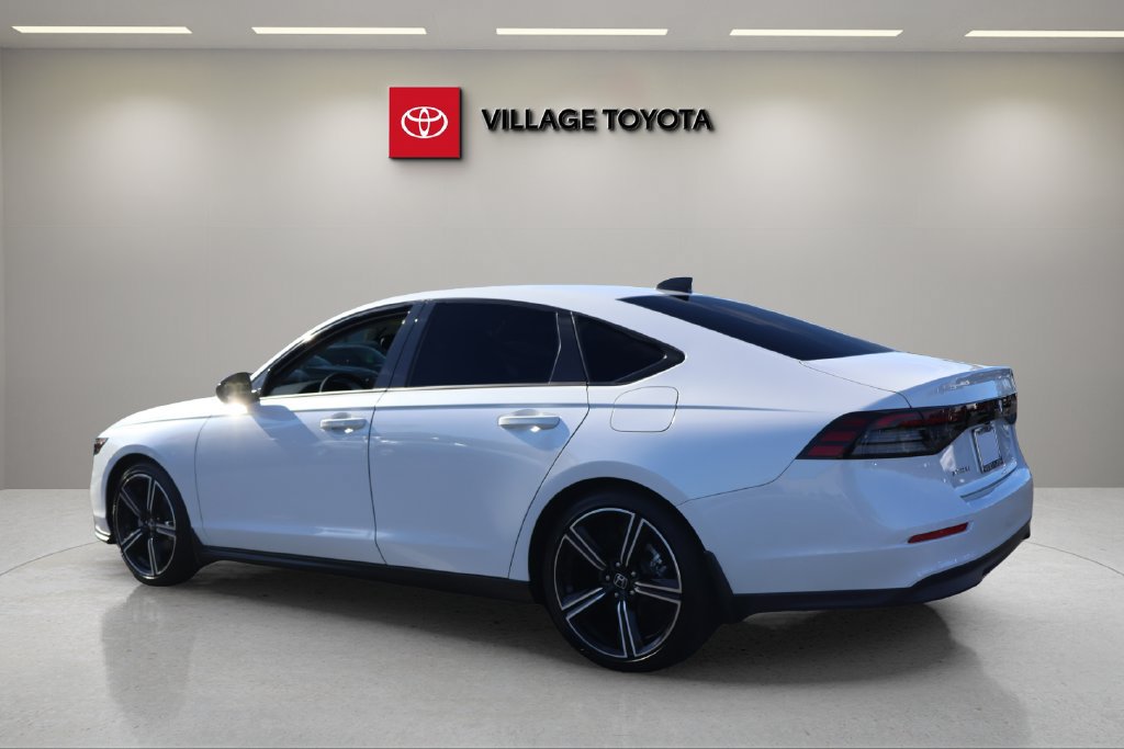 Used 2026 Honda Accord SE image 3